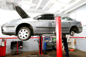 Poškození zadní nápravy Citroen